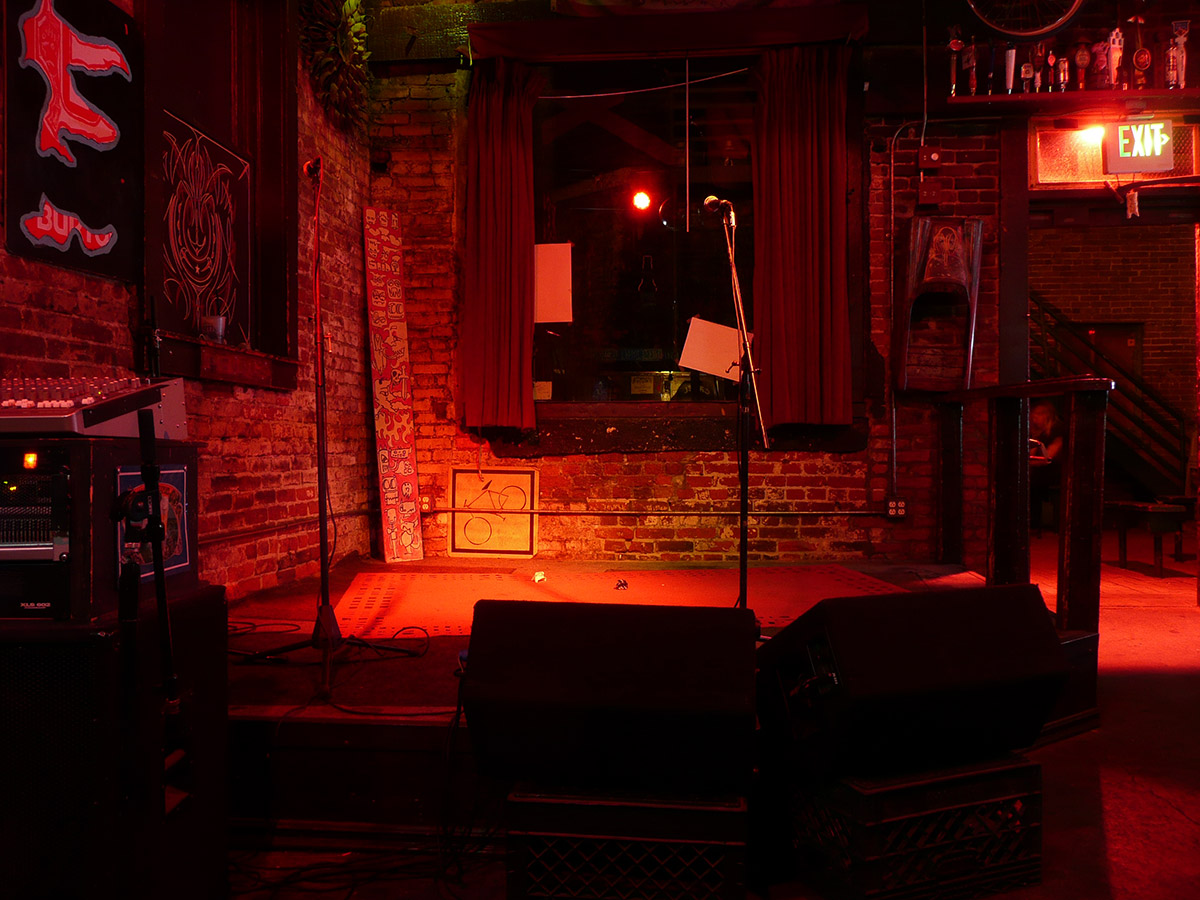 Old Towne Pub Stage